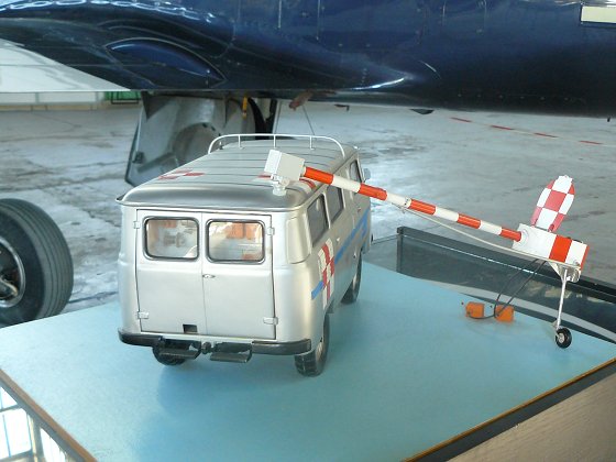 img00012.jpg