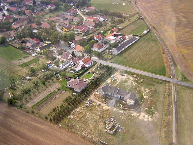 img00030.jpg